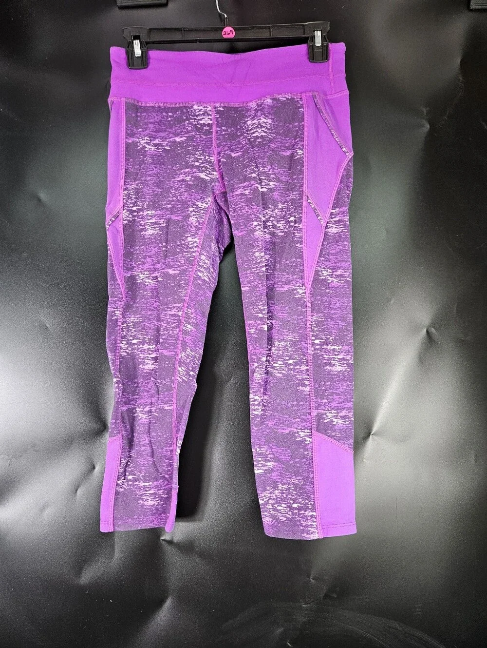 Athleta Capri Leggings